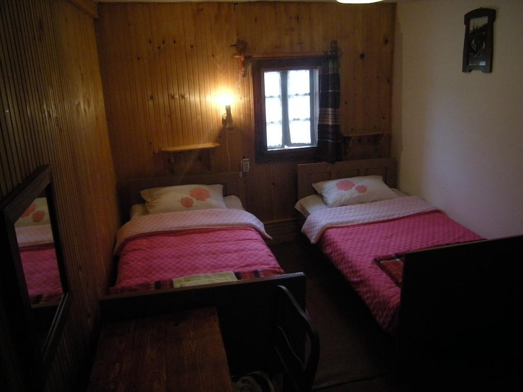 Apartment Cerova Kosa Mokra Gora Bilik gambar